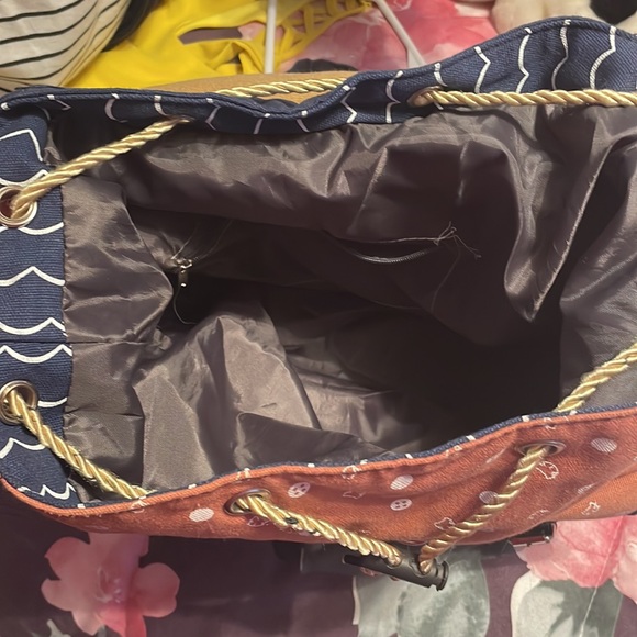 Backpack- final sale - Picture 2 of 10